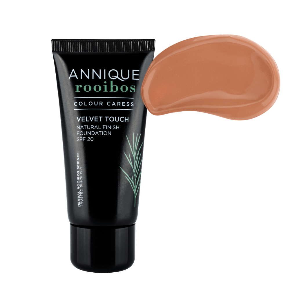 Velvet Touch Natural Foundation: Natural Beige 30ml